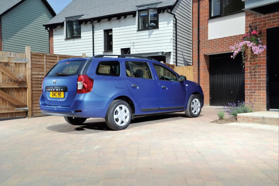  Dacia Logan MCV 2013 года  (UK) (фото 11 из 20)